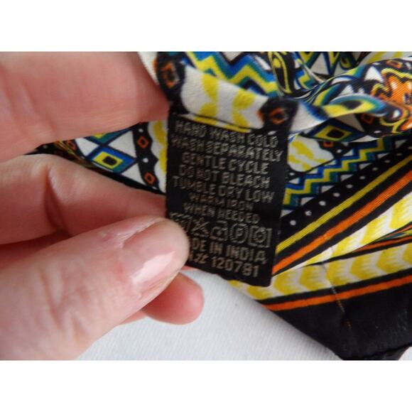 True Rock Free Size Tunic Top Shirt Caftan Boho Tribal Glittery Floral Silky - Picture 12 of 12